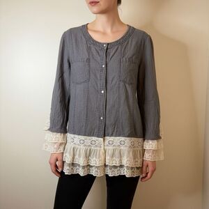Gray Denim Button Down Blouse w/ Lace Ruffle Trim & Bell Sleeves women's M Excel